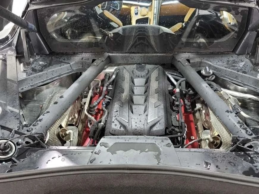 Chevrolet Corvette, снимка 12 - Автомобили и джипове - 56737712
