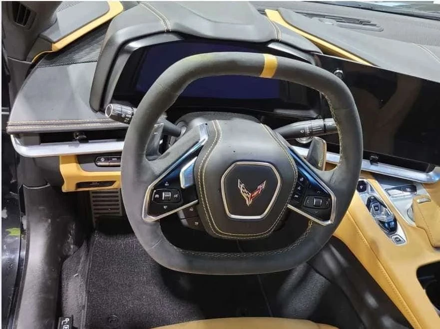 Chevrolet Corvette, снимка 16 - Автомобили и джипове - 56737712