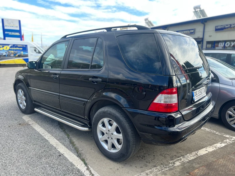 Mercedes-Benz ML 270 Всички екстри / Перфектен!, снимка 5 - Автомобили и джипове - 47536252