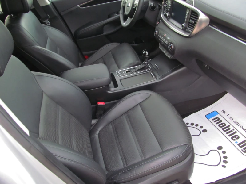 Kia Sorento 2.2CRDI/PLATINUM EDITION/ФУЛ ЕКСТРИ ЗА МОДЕЛА, снимка 9 - Автомобили и джипове - 49492662