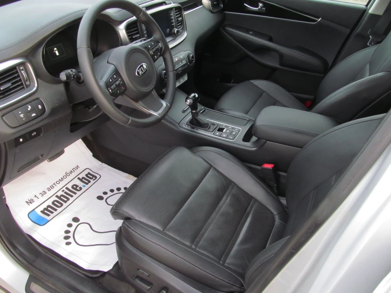 Kia Sorento 2.2CRDI/PLATINUM EDITION/ФУЛ ЕКСТРИ ЗА МОДЕЛА, снимка 7 - Автомобили и джипове - 49492662
