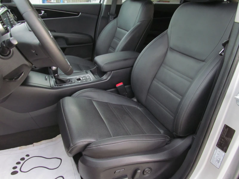 Kia Sorento 2.2CRDI/PLATINUM EDITION/ФУЛ ЕКСТРИ ЗА МОДЕЛА, снимка 8 - Автомобили и джипове - 49492662