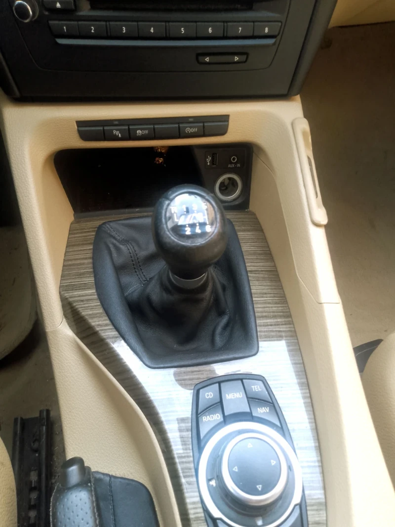 BMW X1 1.8sdrive* FACE* NAVI* PANO, снимка 13 - Автомобили и джипове - 52824741