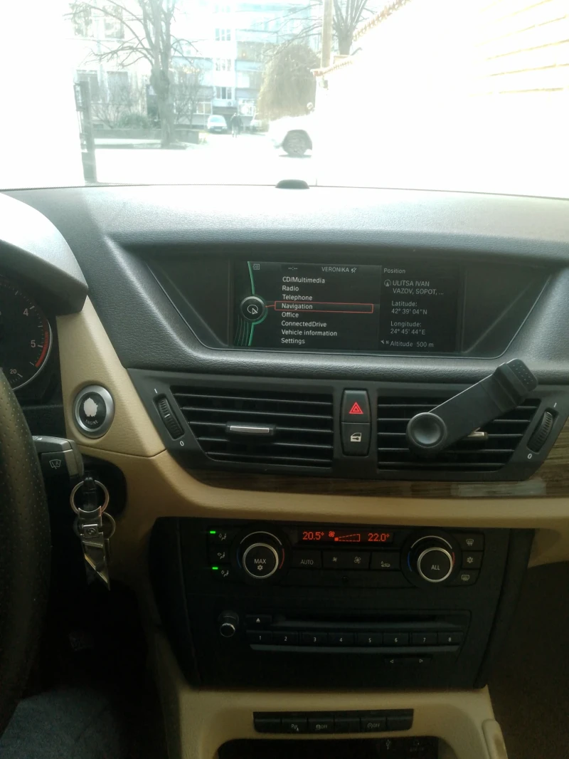 BMW X1 1.8sdrive* FACE* NAVI* PANO, снимка 12 - Автомобили и джипове - 52824741