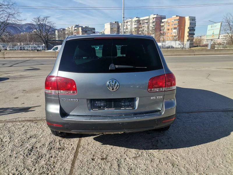 VW Touareg, снимка 5 - Автомобили и джипове - 35795565