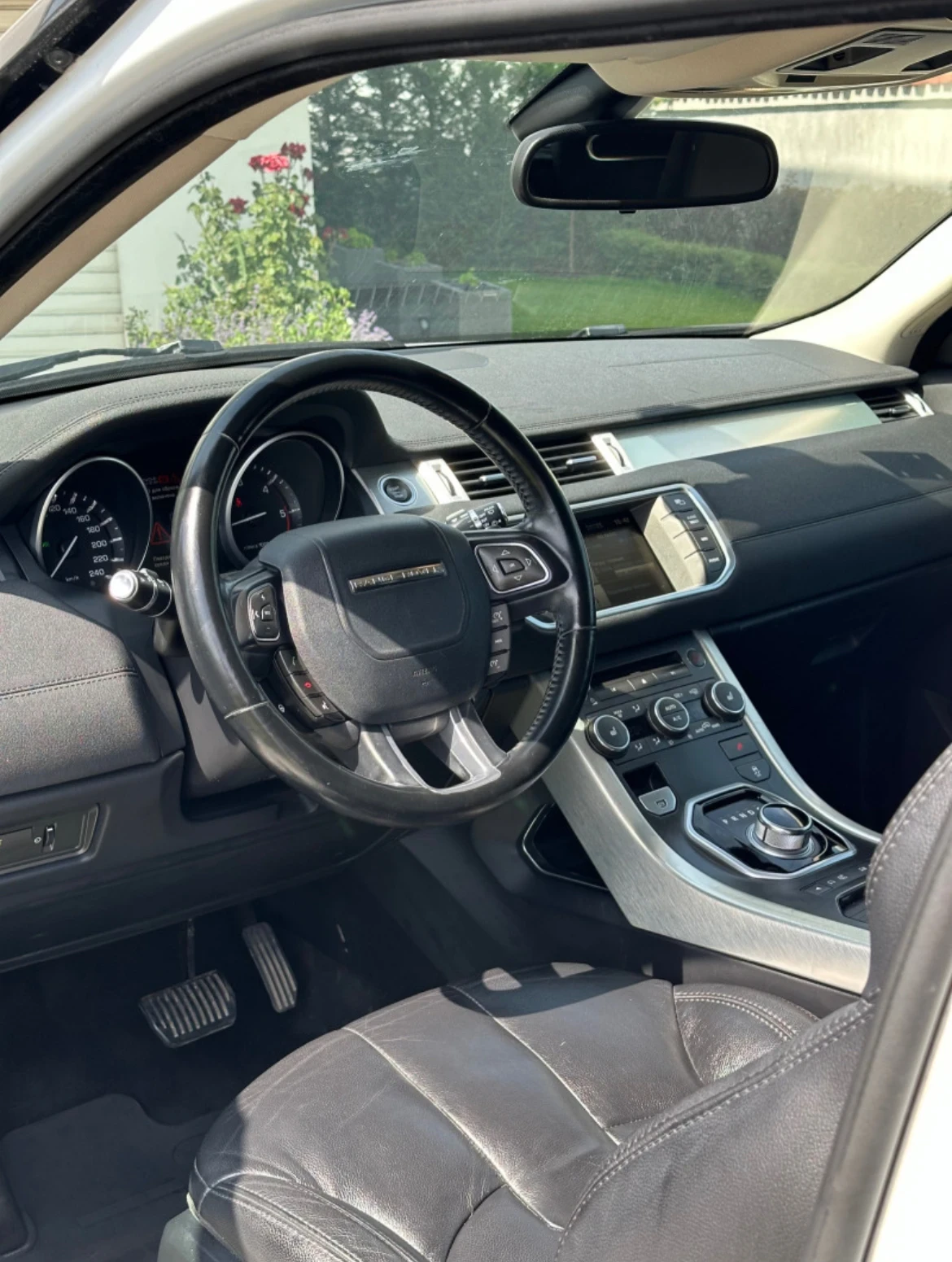 Land Rover Range Rover Evoque 2.2 Перфектен - изображение 2