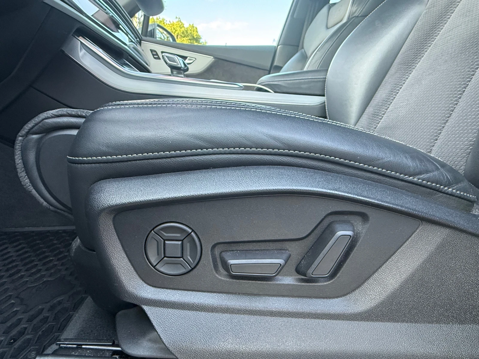 Audi SQ7 | Mobile.bg   11