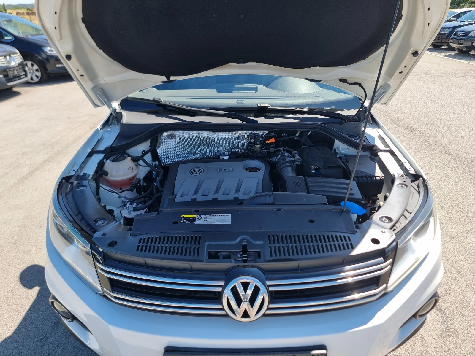 VW Tiguan 2.0TDI FACE, снимка 17 - Автомобили и джипове - 55275927