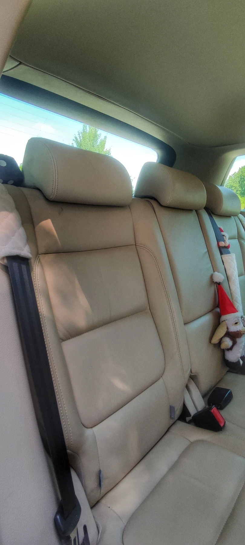 VW Tiguan 2.0 TDI 4motion, Navi, Кожа, снимка 9 - Автомобили и джипове - 55863601