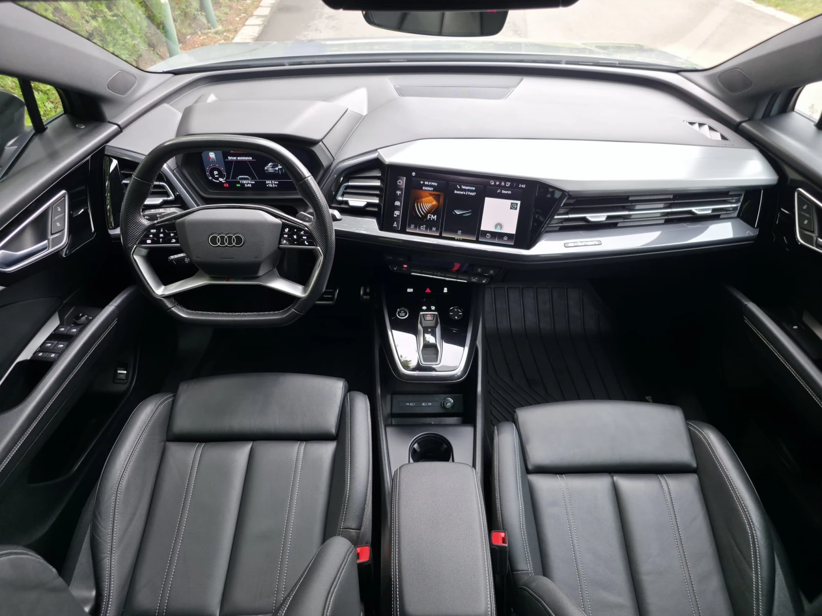Audi Q4 E-tron 50 S-line QUATTRO 82kwh 300hp, снимка 11 - Автомобили и джипове - 56277672