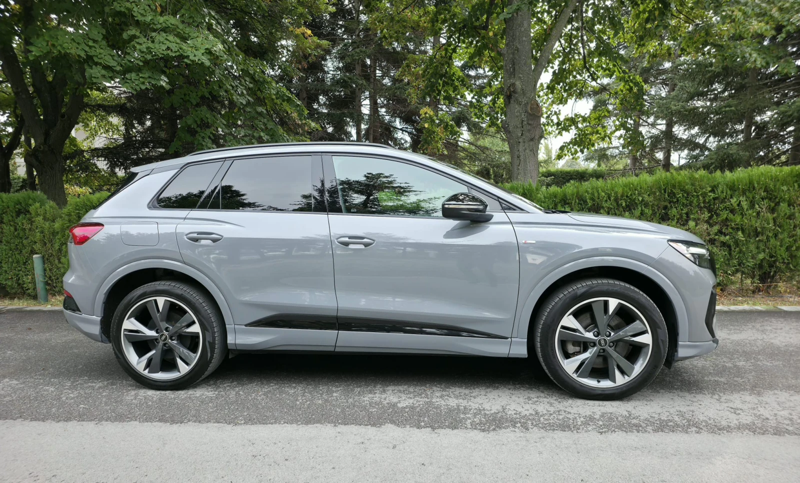Audi Q4 E-tron 50 S-line QUATTRO 82kwh 300hp, снимка 8 - Автомобили и джипове - 56277672