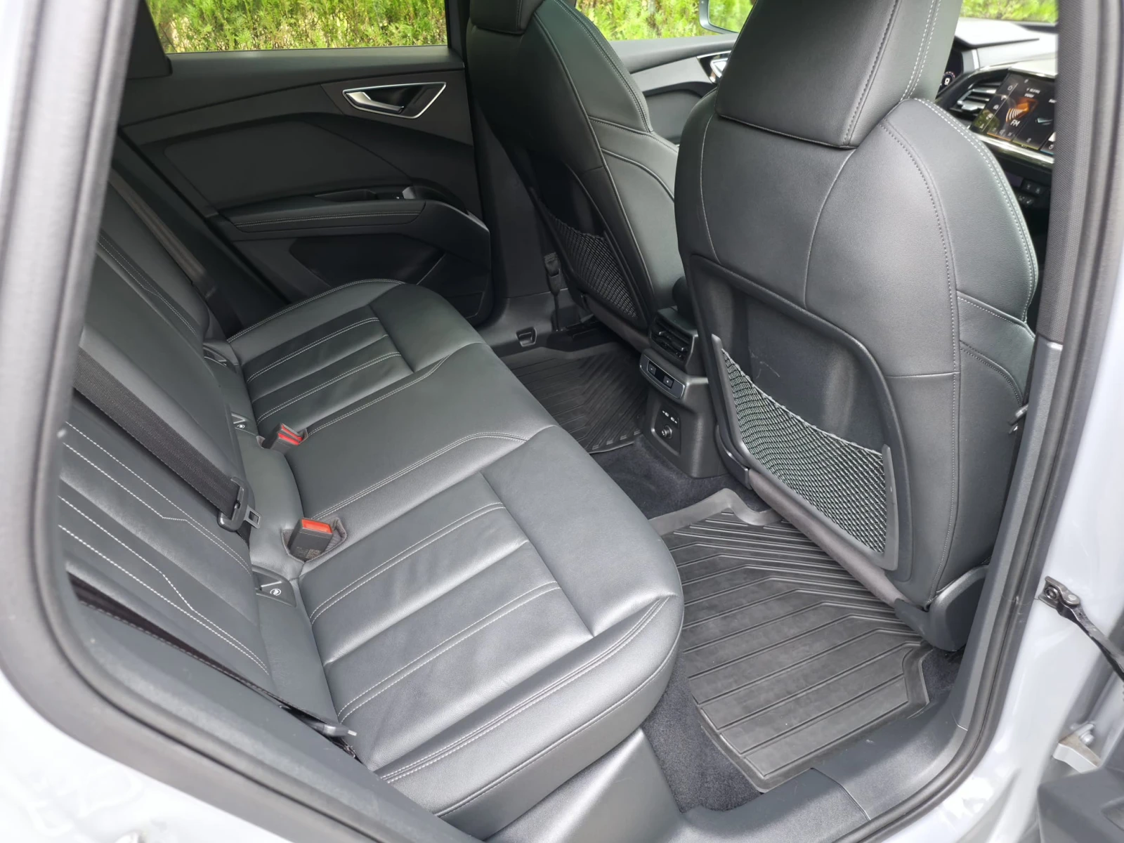 Audi Q4 E-tron 50 S-line QUATTRO 82kwh 300hp, снимка 15 - Автомобили и джипове - 56277672
