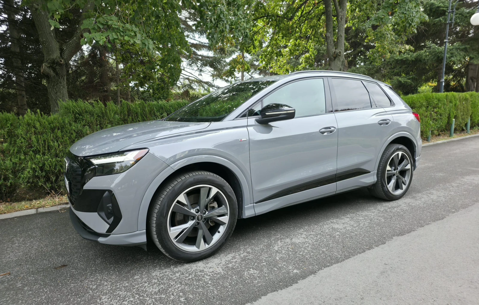 Audi Q4 E-tron 50 S-line QUATTRO 82kwh 300hp, снимка 2 - Автомобили и джипове - 56277672