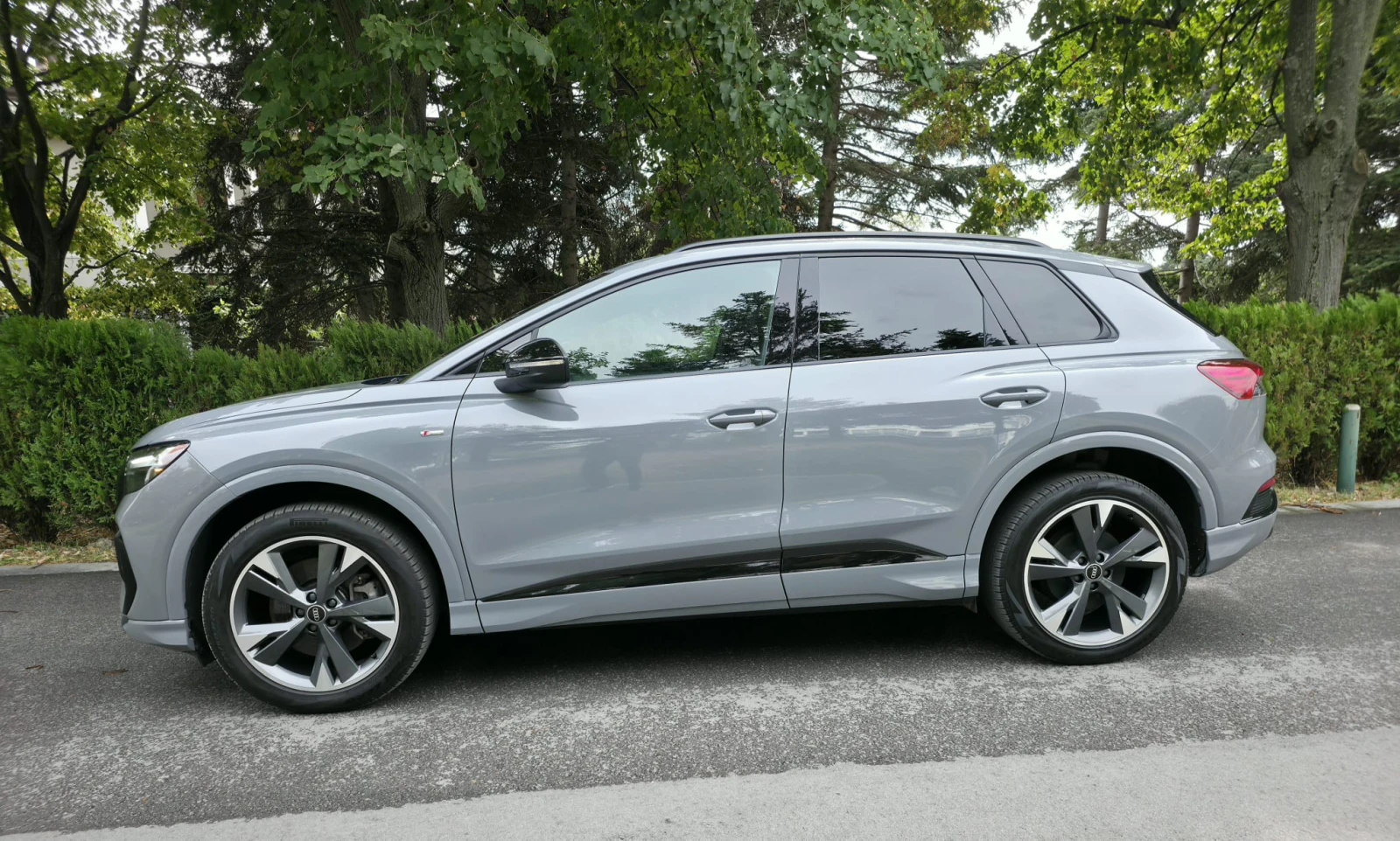 Audi Q4 E-tron 50 S-line QUATTRO 82kwh 300hp, снимка 3 - Автомобили и джипове - 56277672