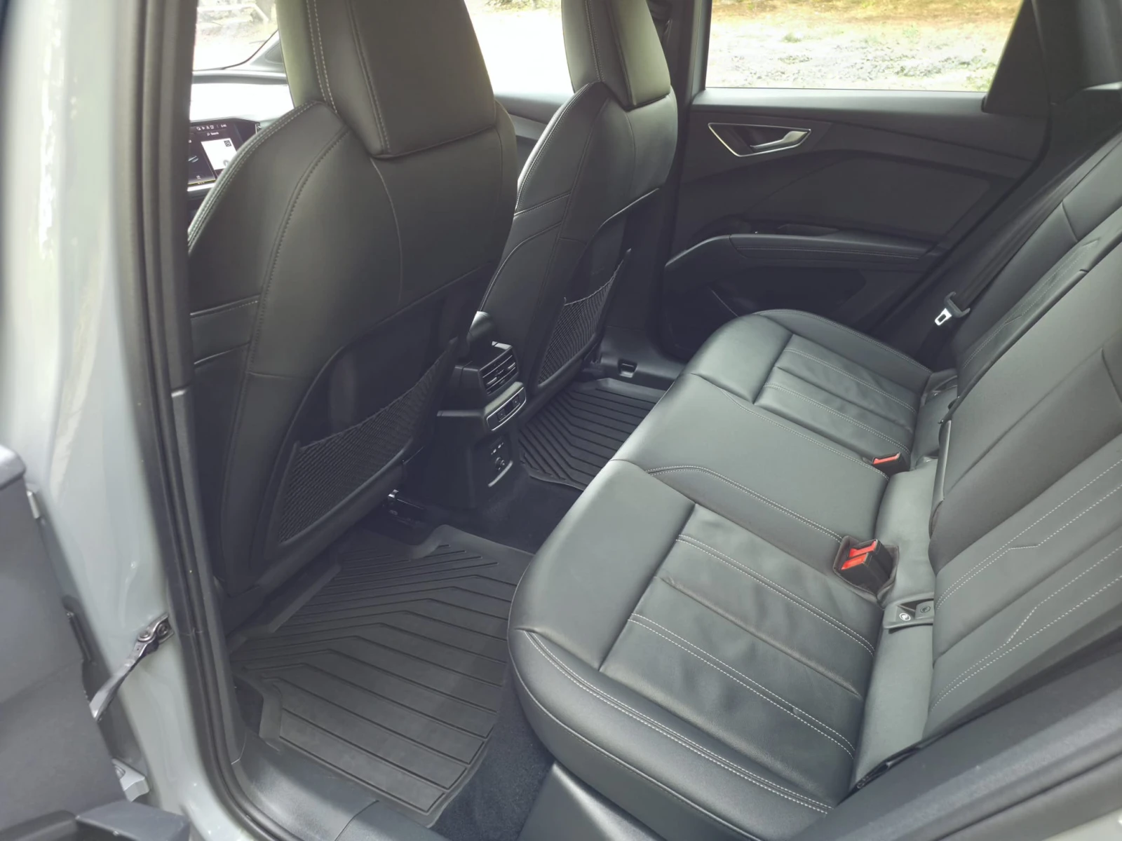 Audi Q4 E-tron 50 S-line QUATTRO 82kwh 300hp, снимка 13 - Автомобили и джипове - 56277672