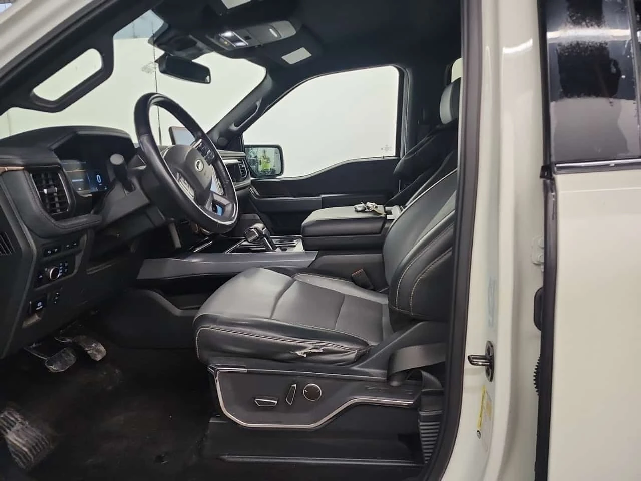Ford F150 LARIAT 4WD SuperCrew 5.5' Box * CARFAX  | Mobile.bg � ����������� 7