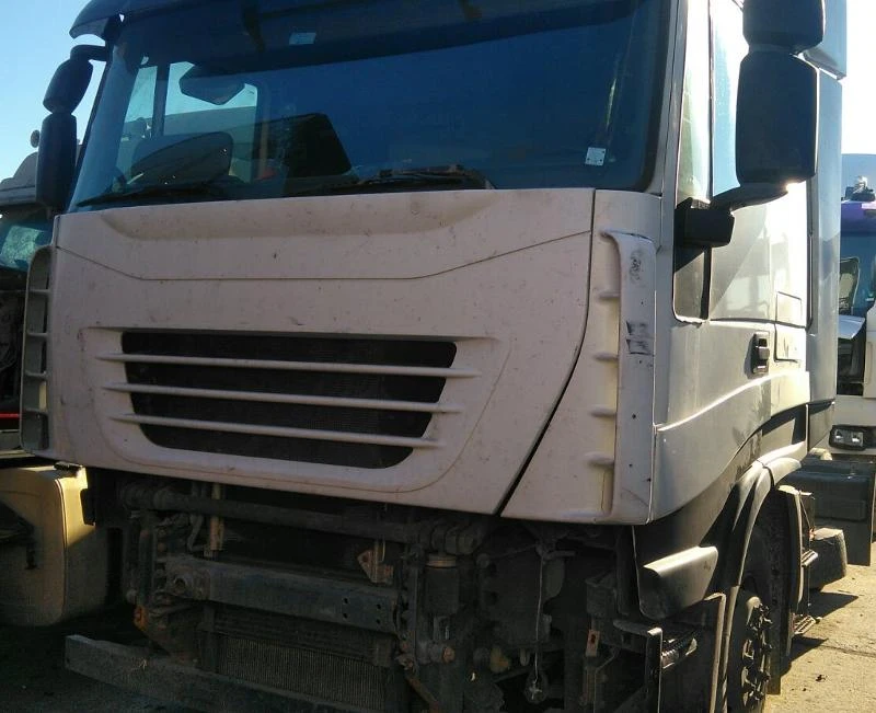 Iveco Stralis, снимка 1 - Камиони - 34772189