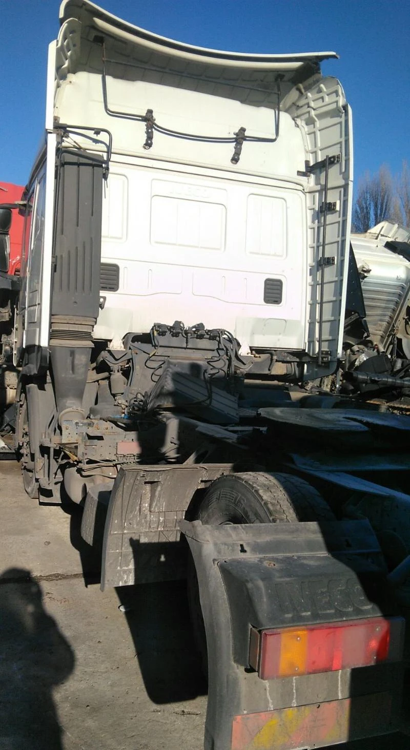 Iveco Stralis, снимка 2 - Камиони - 34772189