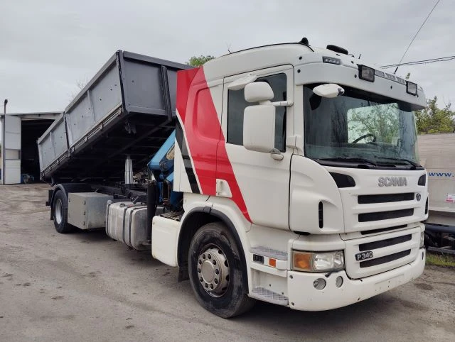 Scania P 340 Самосвал с кран - изображение 4