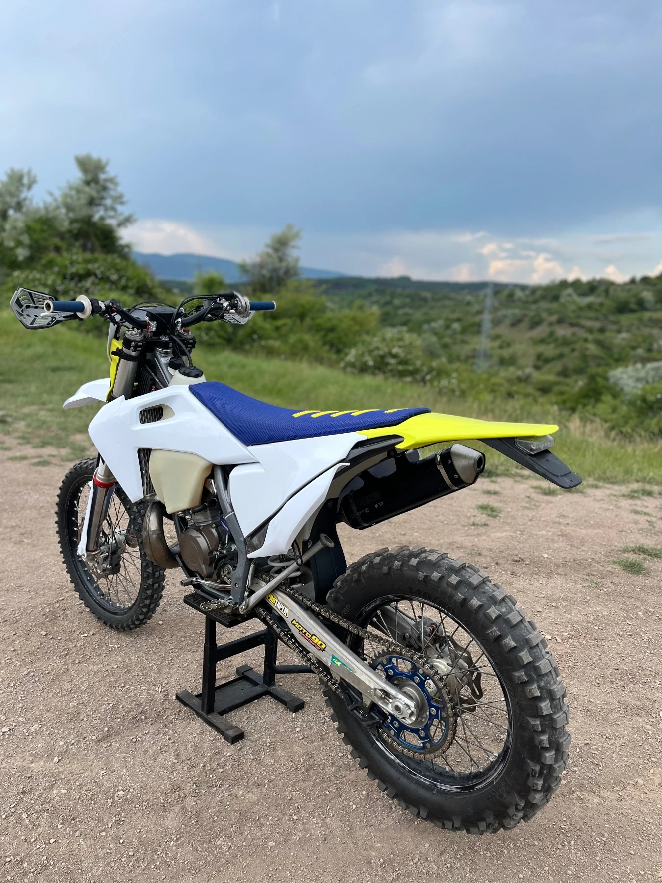 Husqvarna TE 300 TPI, снимка 2 - Мотоциклети и мототехника - 54869494