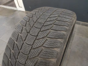 Гуми Зимни 275/40R20, снимка 3