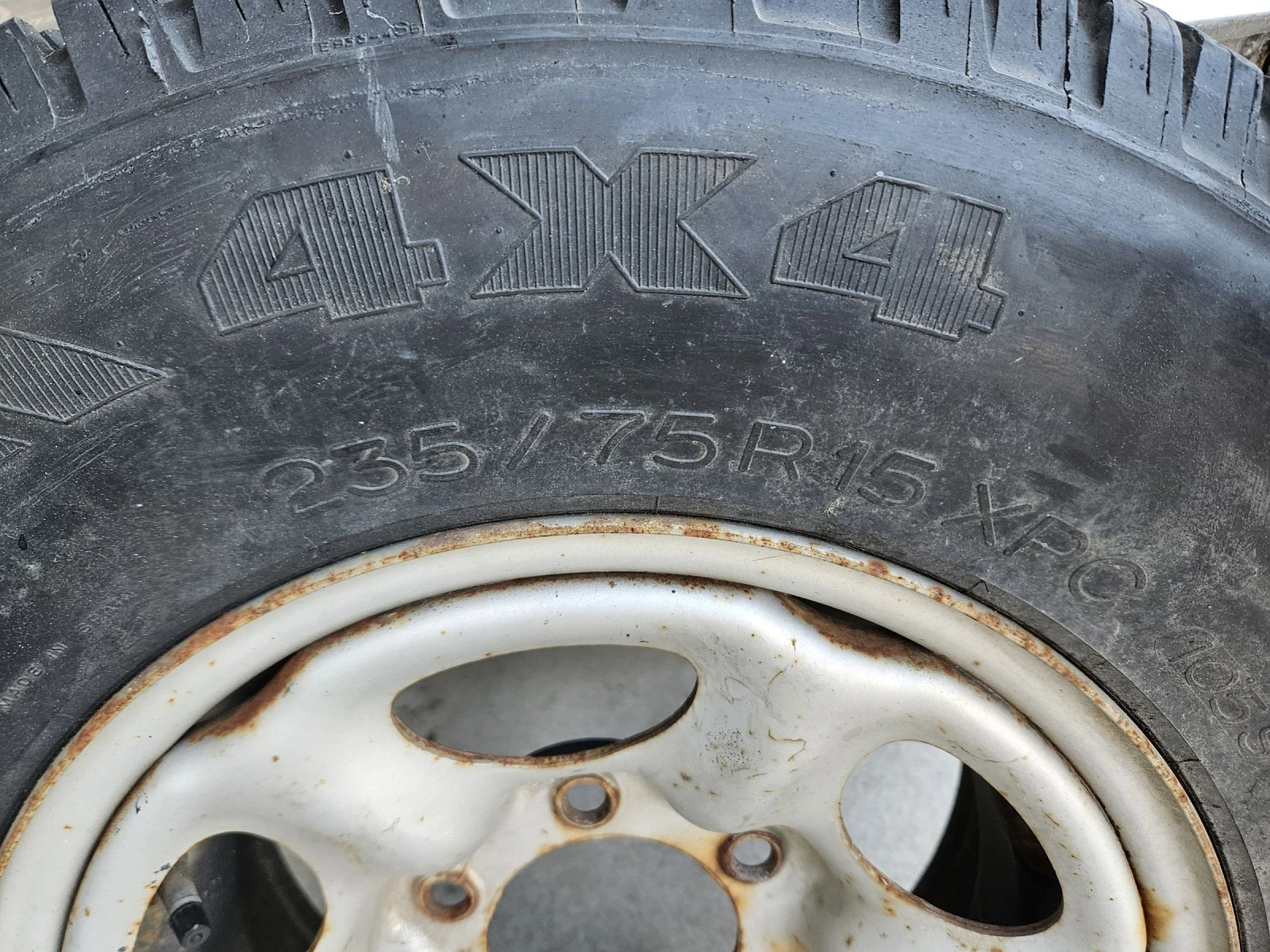 ���� � ������ 235/75R15 �� Nissan Terrano | Mobile.bg � ����������� 2