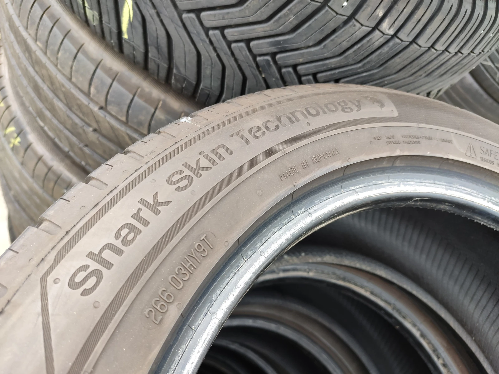 Гуми Летни 215/55R17, снимка 8 - Гуми и джанти - 55272465