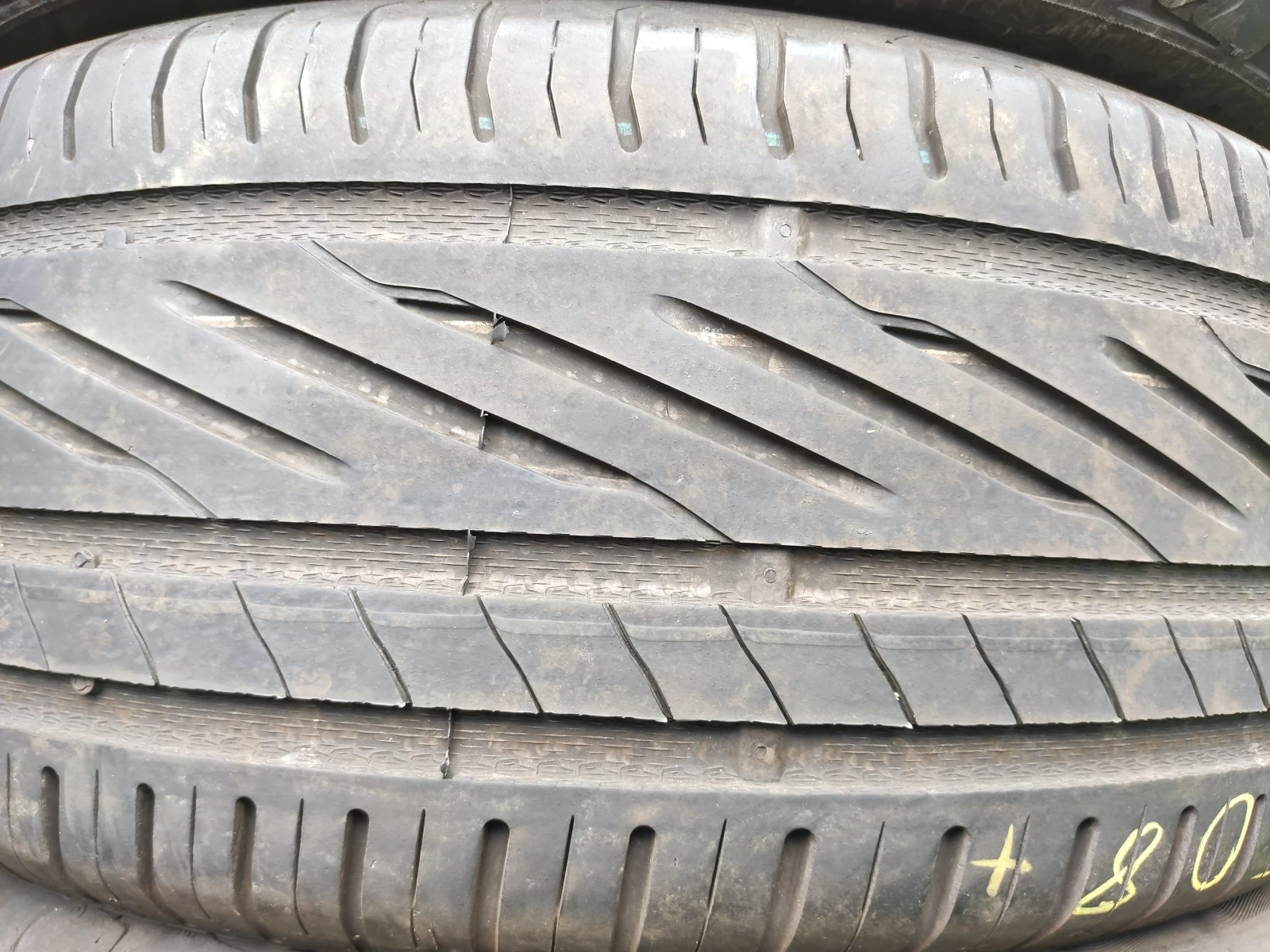 Гуми Летни 215/55R17, снимка 4 - Гуми и джанти - 55272465