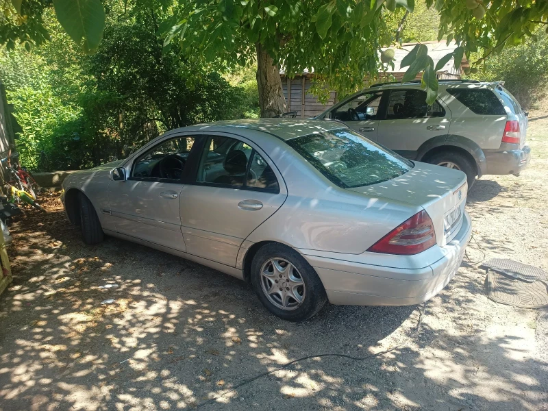 Mercedes-Benz C 200 CDi, снимка 7 - Автомобили и джипове - 46901654