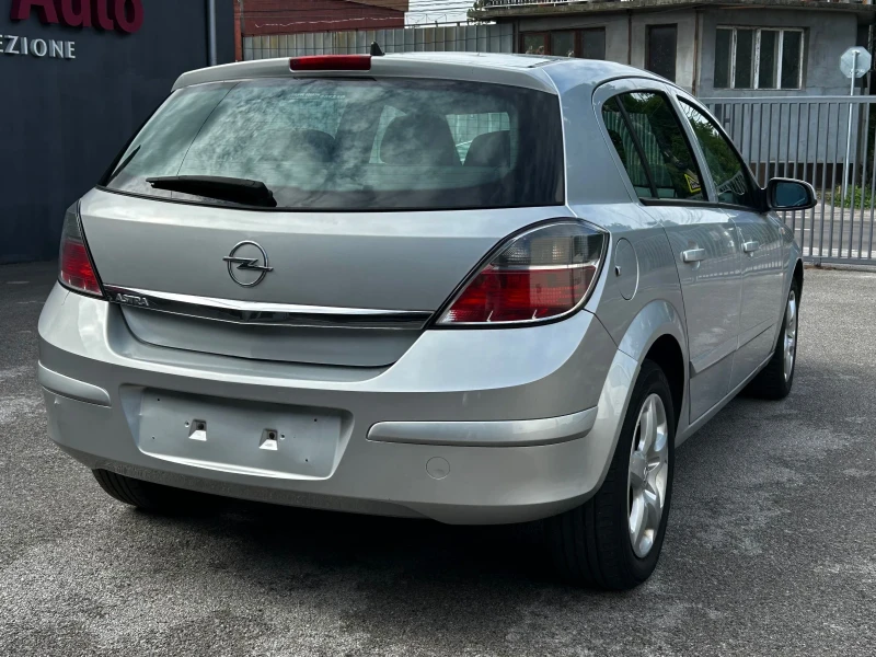 Opel Astra 1.4 ECOTEC, 90HP, снимка 6 - Автомобили и джипове - 47226158