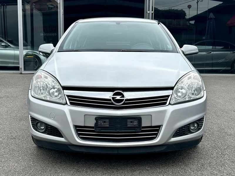 Opel Astra 1.4 ECOTEC, 90HP, снимка 2 - Автомобили и джипове - 47226158