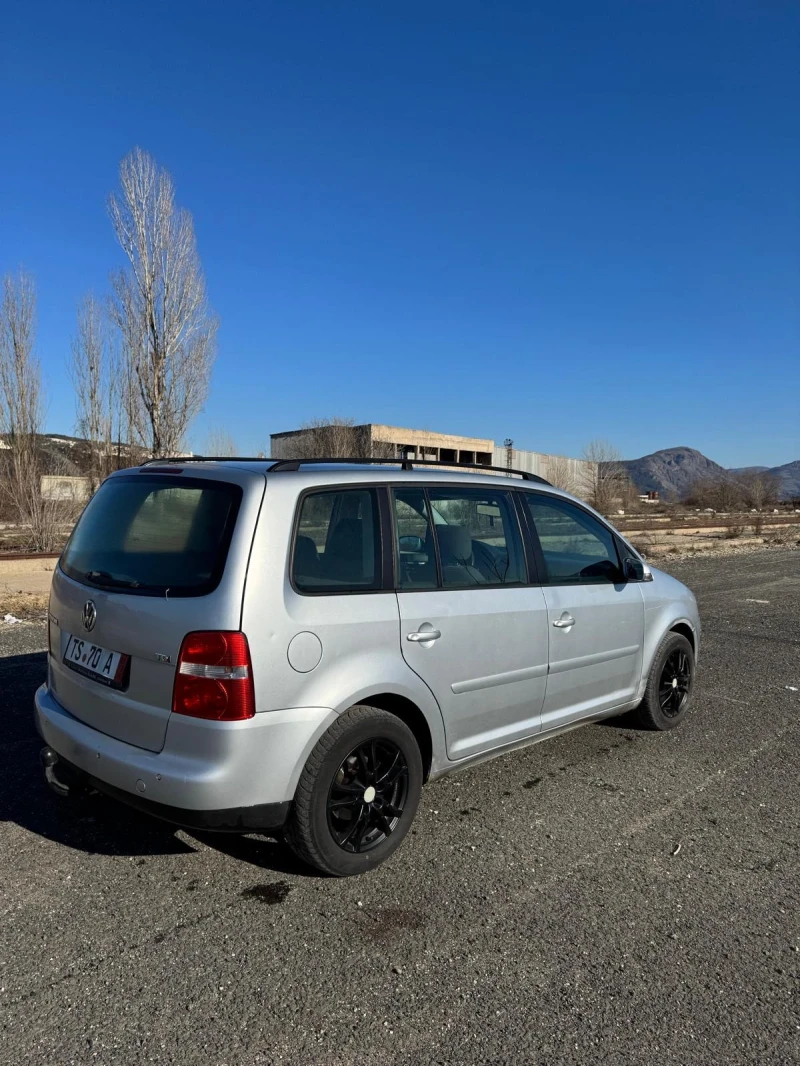 VW Touran 1.9TDI, снимка 3 - Автомобили и джипове - 48840334