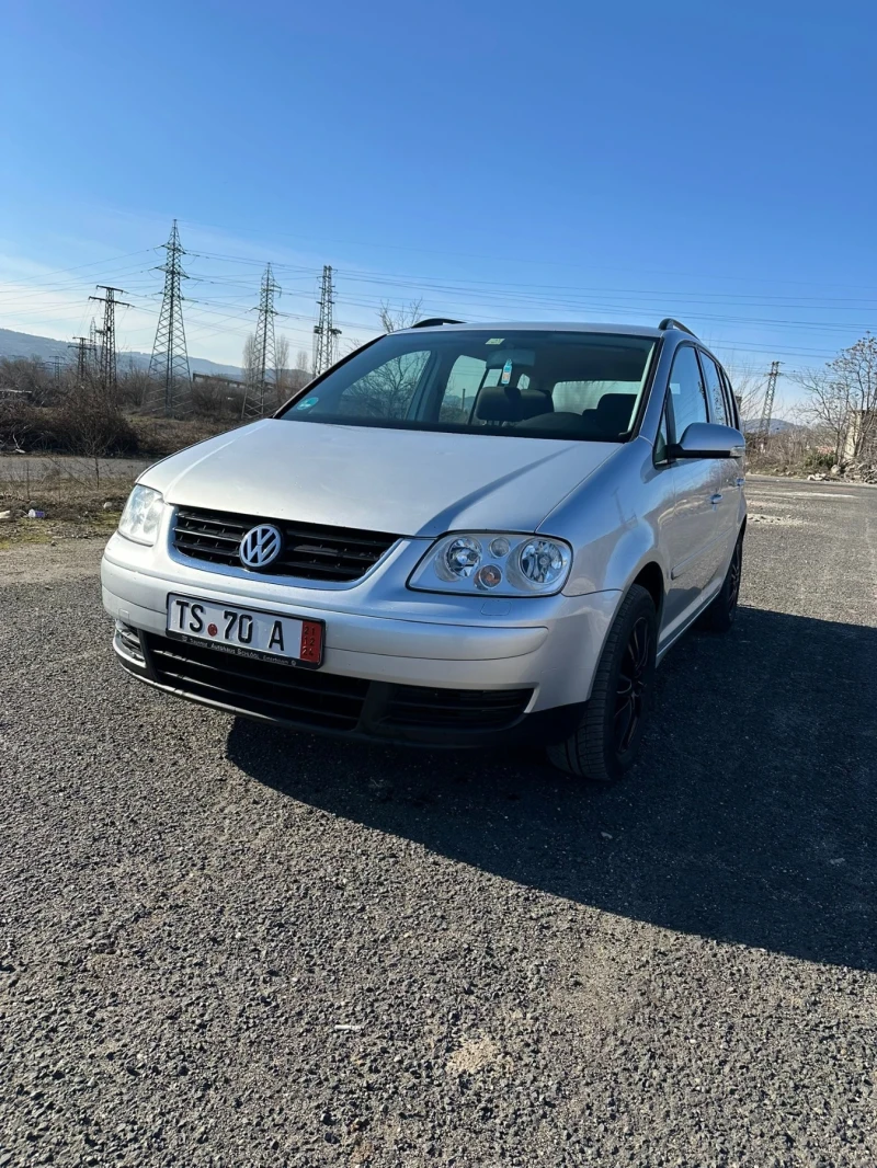 VW Touran 1.9TDI, снимка 2 - Автомобили и джипове - 48840334