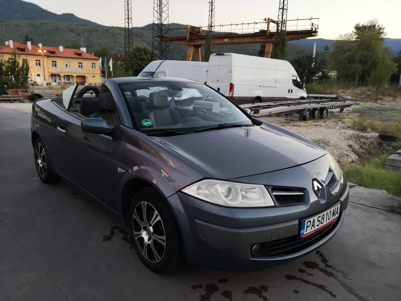 Renault Megane Kabriolet, снимка 2 - Автомобили и джипове - 49228050