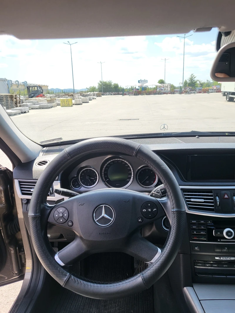 Mercedes-Benz E 350, снимка 8 - Автомобили и джипове - 51672986