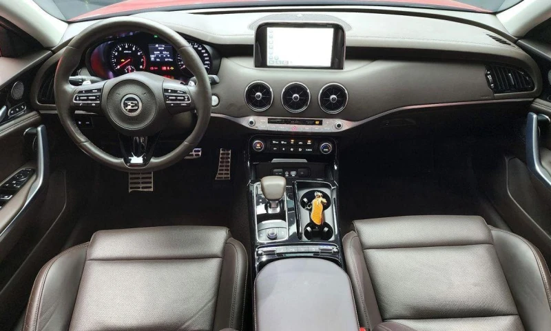 Kia Stinger 2.0 Turbo AWD * НАЙ-ДОБРА ЦЕНА В БЪЛГАРИЯ* , снимка 5 - Автомобили и джипове - 51966598