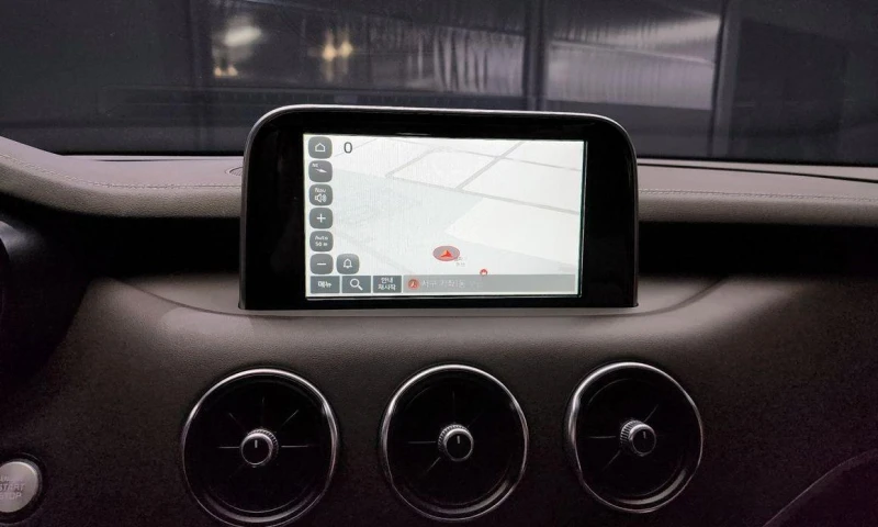 Kia Stinger 2.0 Turbo AWD * НАЙ-ДОБРА ЦЕНА В БЪЛГАРИЯ* , снимка 12 - Автомобили и джипове - 51966598