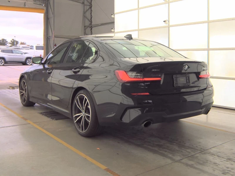BMW 330 M-pkg* Xdrive* Пано* Подгрев, снимка 6 - Автомобили и джипове - 52317889