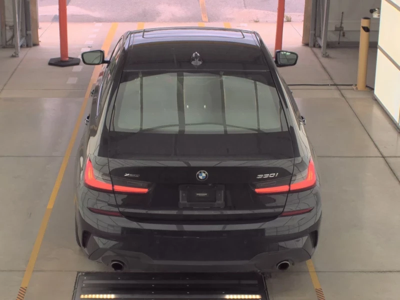 BMW 330 M-pkg* Xdrive* Пано* Подгрев, снимка 5 - Автомобили и джипове - 52317889