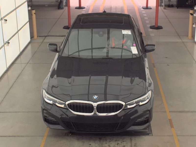 BMW 330 M-pkg* Xdrive* Пано* Подгрев, снимка 2 - Автомобили и джипове - 52317889