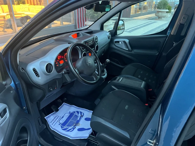 Citroen Berlingo 1.6HDI XTR, снимка 8 - Автомобили и джипове - 52860096