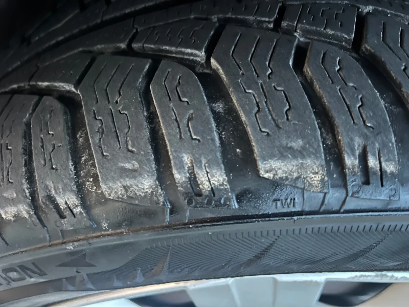 Citroen Berlingo 1.6HDI XTR, снимка 13 - Автомобили и джипове - 52860096