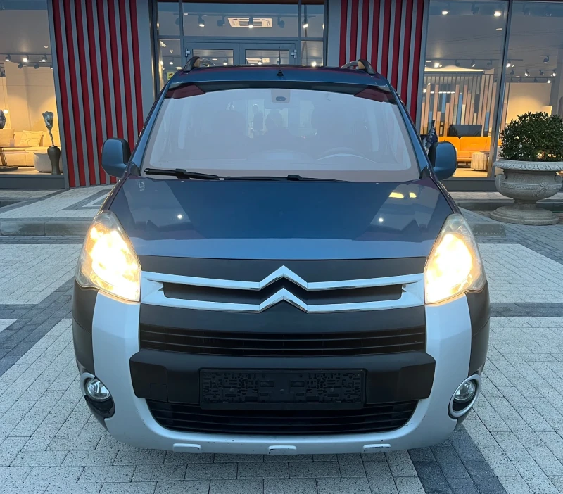 Citroen Berlingo 1.6HDI XTR, снимка 2 - Автомобили и джипове - 52860096