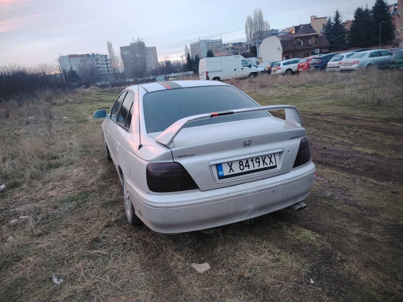 Honda Accord 1.8 Vtec, снимка 4 - Автомобили и джипове - 53223172