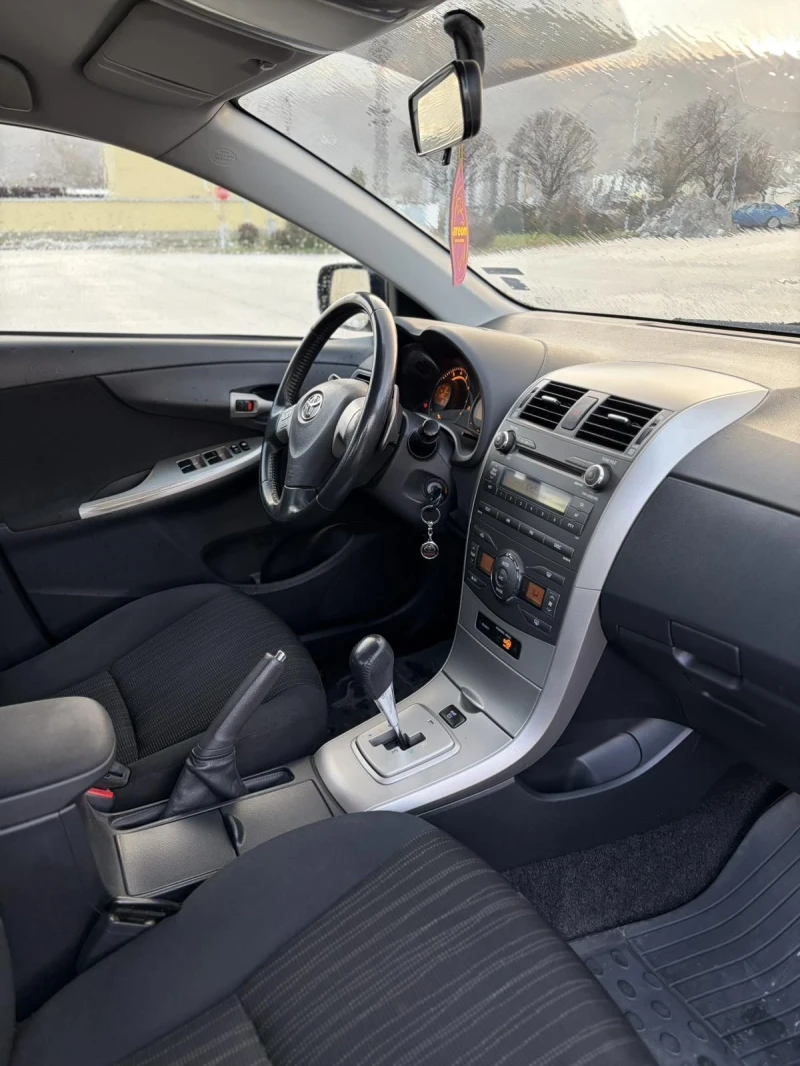 Toyota Corolla, снимка 9 - Автомобили и джипове - 53395873