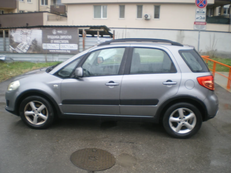 Suzuki SX4, снимка 8 - Автомобили и джипове - 53487840