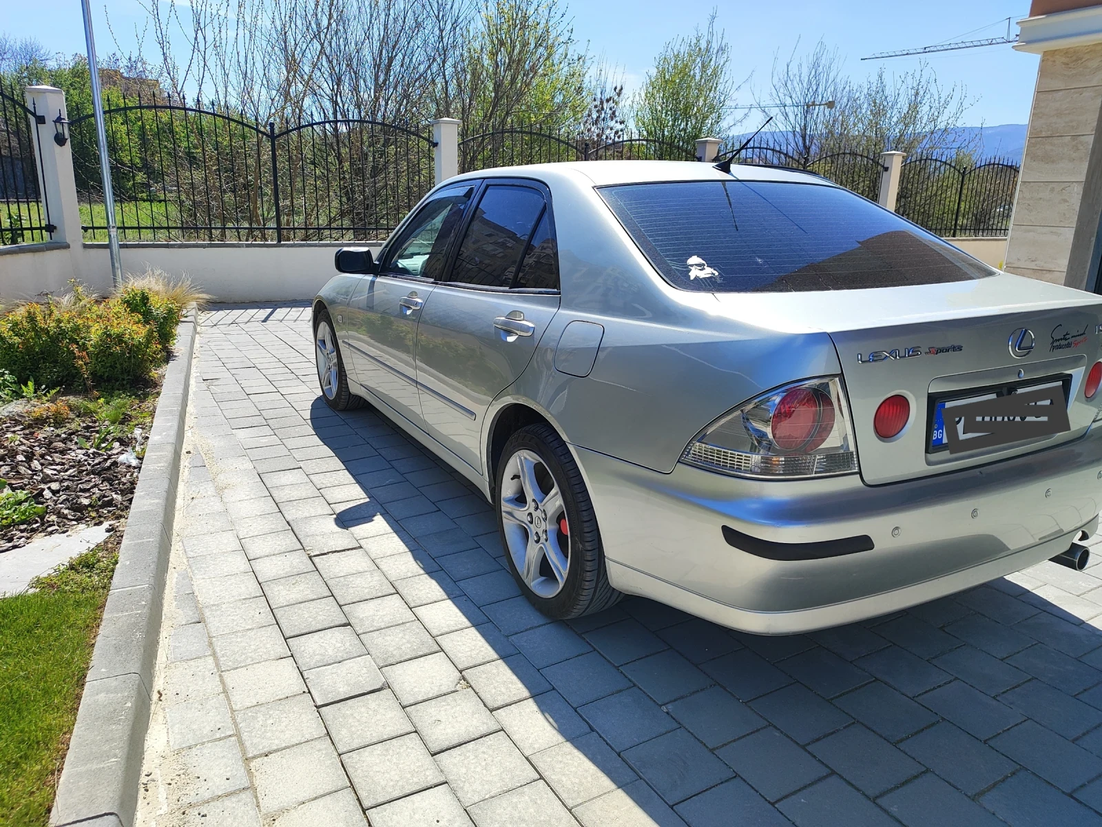 Lexus IS 200 2.0 - изображение 4