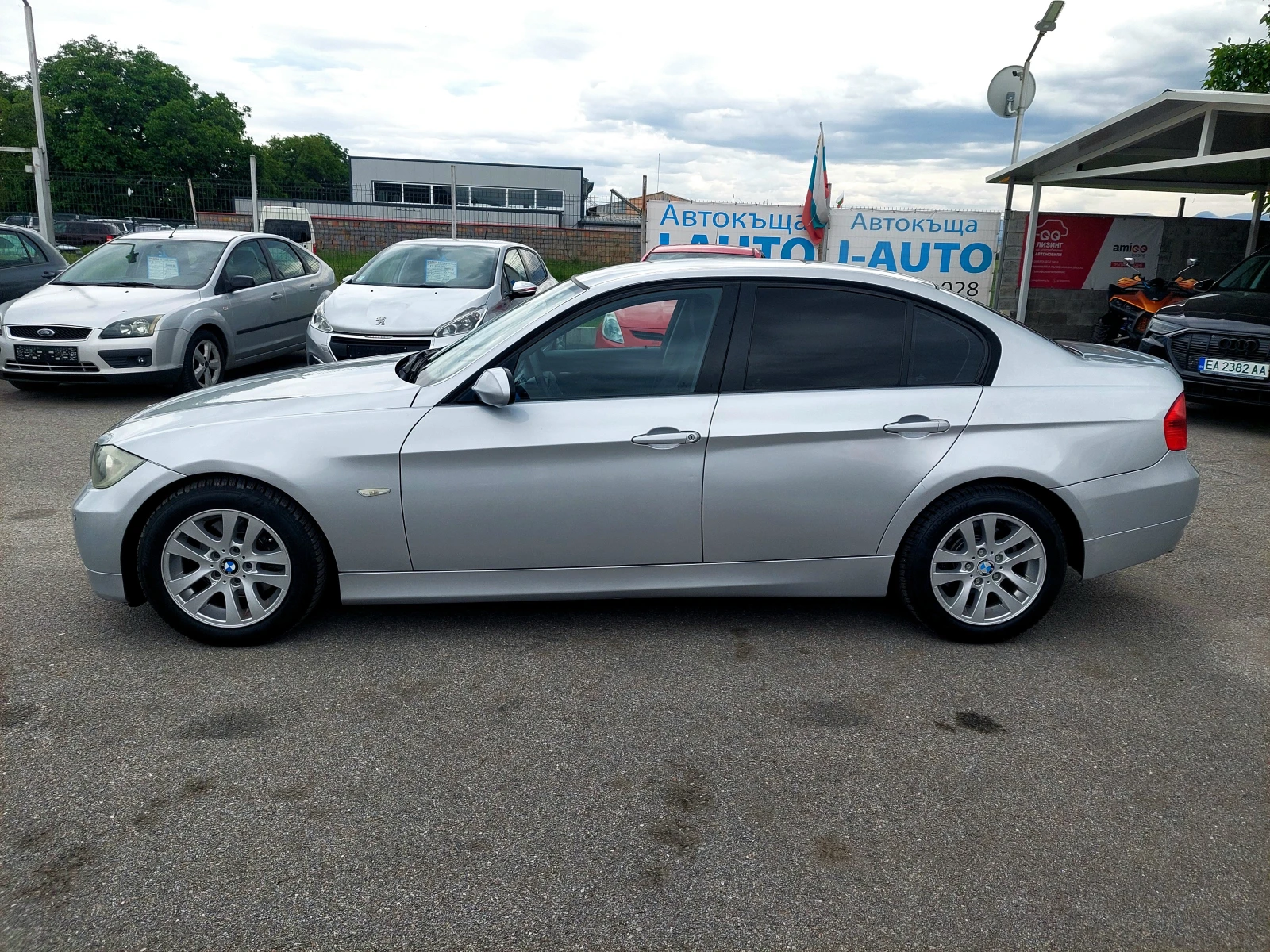 BMW 320 2.0D СЕДАН - изображение 5