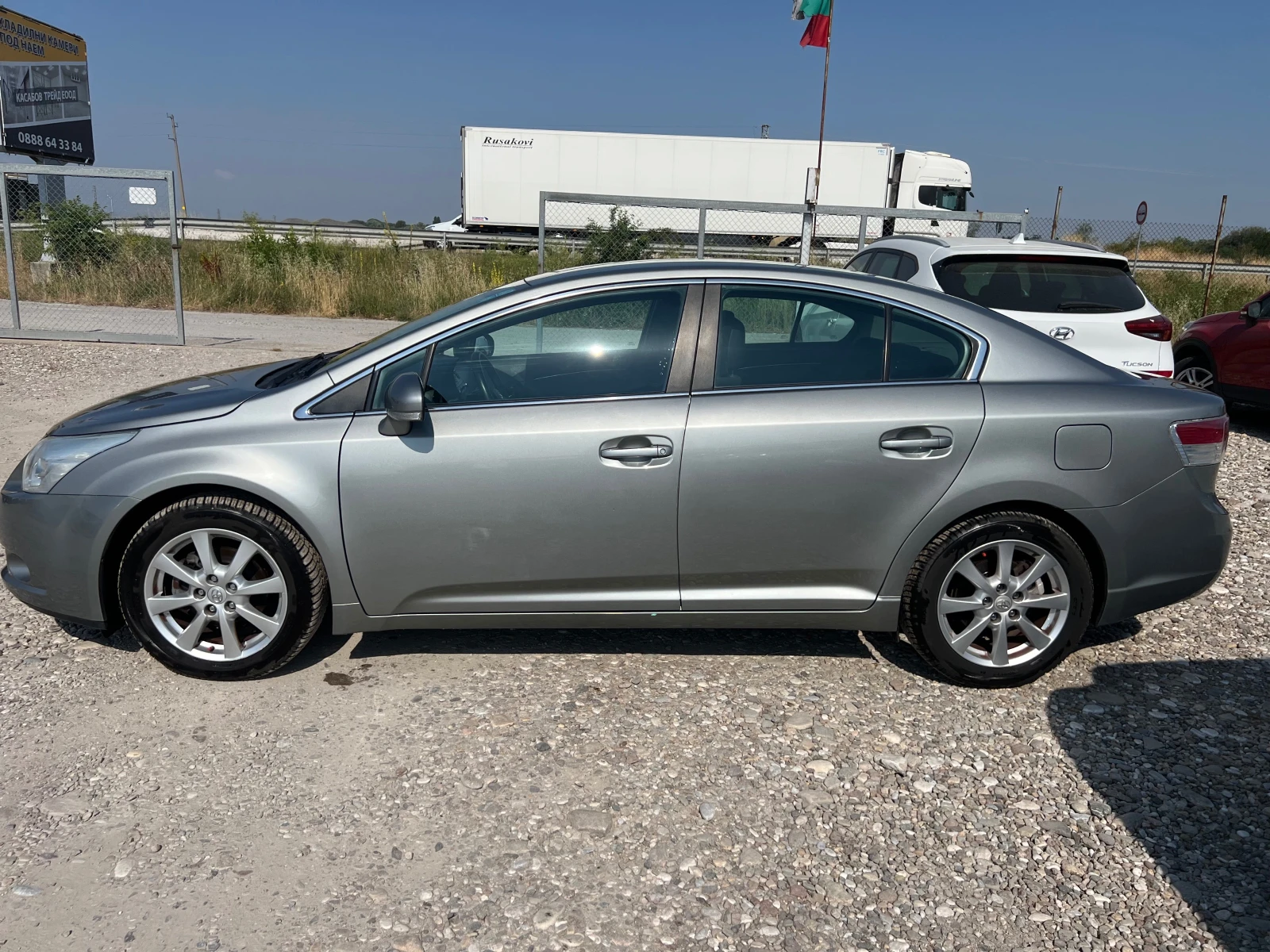 Toyota Avensis 1.8 (КАТО НОВА) - изображение 8