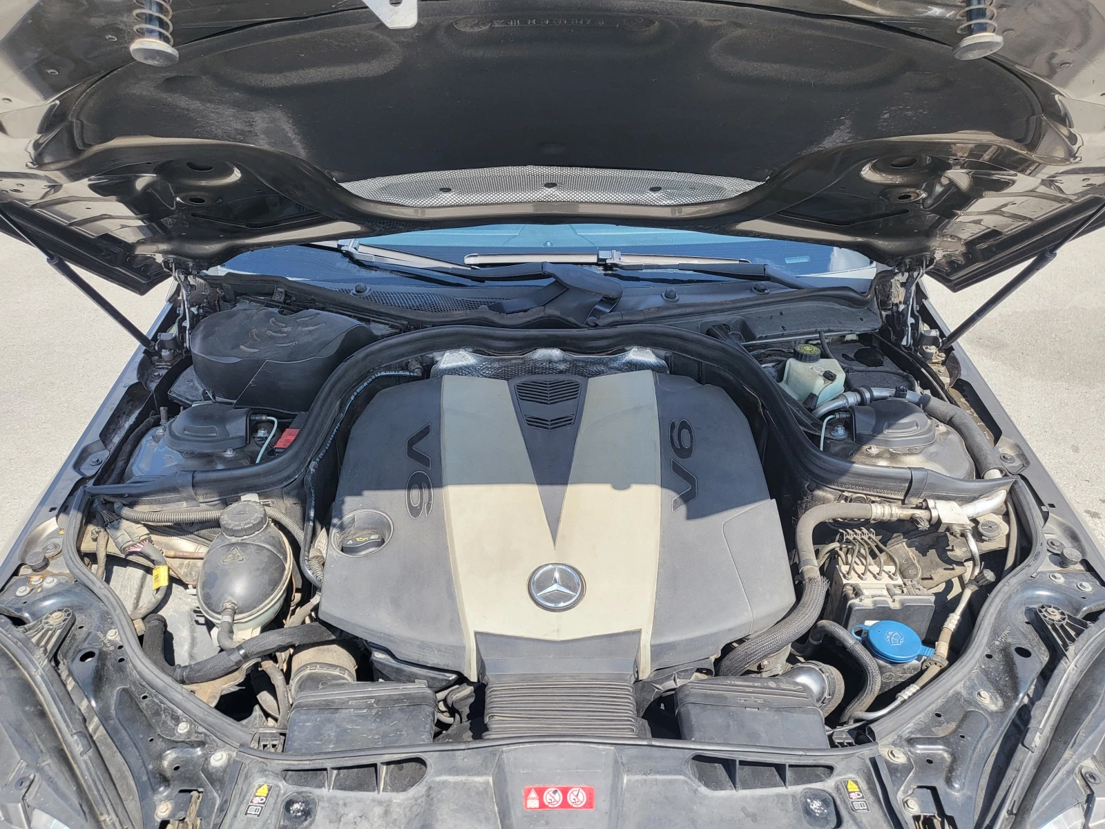 Mercedes-Benz E 350  - изображение 5